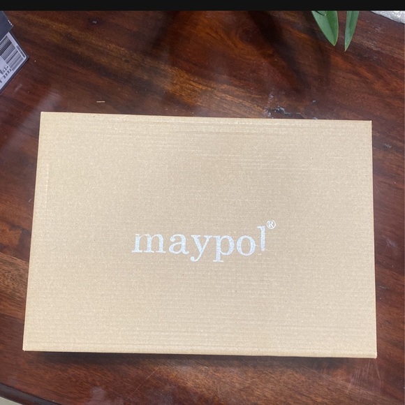 Maypol shoes - Picture 3 of 3